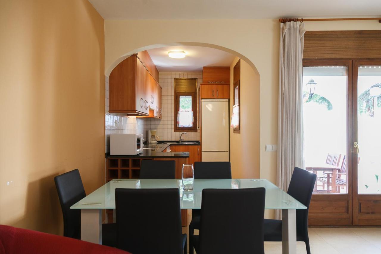 Uhc Bosque II Family Complex Villa Hospitalet De L'Infant Bagian luar foto