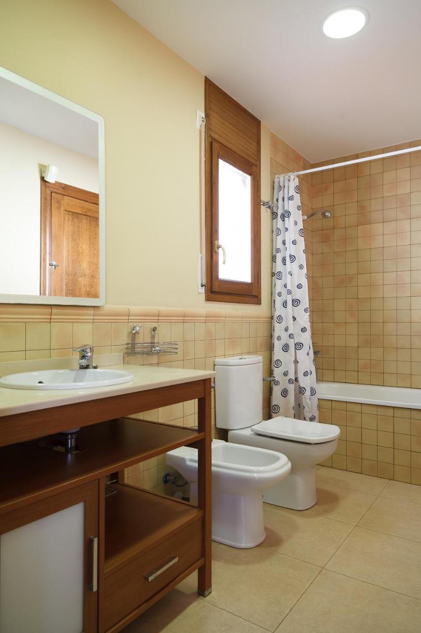 Uhc Bosque II Family Complex Villa Hospitalet De L'Infant Bagian luar foto